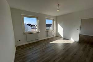 Nähe Allee-Center Essen. Schöne, gepflegte und lichtdurchflutete 3 Zimmer Wohnung. – Altenessener Str.  449, 45329 Altenessen-Nord, Essen – Vorschaubild 3
