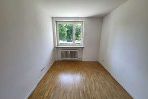Modernisierte 2-Zimmerwohnung mit Loggia in der Hammerschmiede zu vermieten – Magdeburger Straße  9, 86169 Hammerschmiede, Augsburg – Vorschaubild 4