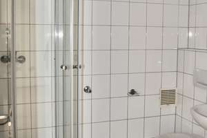 ++ Schöne Wohnung ++ Zentral und mit Blick in einen herrlichen Garten ++ – Elisabethstr. 140, 47799 Cracau, Krefeld – Vorschaubild 8