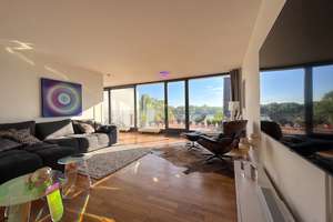 EXKLUSIVES PENTHOUSE IM BAUHAUSSTIL MIT RHEIN - BLICK, DREI TERRASSEN UND TG - STELLPLATZ – Die vollständige Adresse der Immobilie erhältst du vom Anbieter., 50996 Rodenkirchen (Ortsteil), Köln – Vorschaubild 8