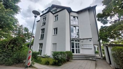 Elegante  möblierte Terrassenwohnung in Ottobrunn