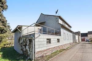 Becherbach bei Kirn: Bauernhaus mit großzügigem Grundstück und vielfältigem Entwicklungspotenzial – Die vollständige Adresse der Immobilie erhältst du vom Anbieter., 55608 Becherbach bei Kirn – Vorschaubild 2