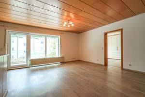 Modernisierte 2-Zimmer-Wohnung mit großer Loggia in Rahm-West. – Die vollständige Adresse der Immobilie erhältst du vom Anbieter., 47269 Rahm, Duisburg – Vorschaubild 2