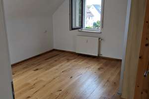 Sonnige 3-Zimmer Dachgeschosswohnung in Stuttgart-Hofen – Die vollständige Adresse der Immobilie erhältst du vom Anbieter., 70378 Hofen, Stuttgart – Vorschaubild 9