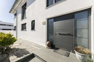 Luxus, Licht und Raum – beeindruckende Villa mit Einliegerwohnung & mehr – Die vollständige Adresse der Immobilie erhältst du vom Anbieter., 89075 Böfingen, Ulm – Vorschaubild 4