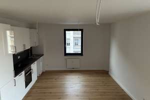 3 Zimmer Wohnung im Industriedenkmal mit EBK und Parkett