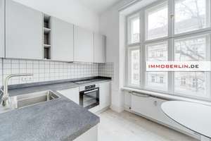 IMMOBERLIN.DE -  Charmante Altbauwohnung   mit Westbalkon  in Top Kiezlage – Die vollständige Adresse der Immobilie erhältst du vom Anbieter., 10245 Friedrichshain, Berlin – Vorschaubild 4
