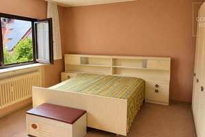     Freistehendes Zweifamilienhaus mit Garten, zwei Garagen & großem Potenzial  – Die vollständige Adresse der Immobilie erhältst du vom Anbieter., 90475 Altenfurt, Moorenbrunn, Nürnberg – Vorschaubild 5