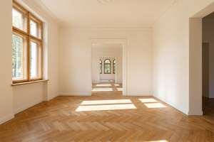 Exklusive freistehende Villa auf 860 qm Grundstück - kernsaniert & repräsentativ – Die vollständige Adresse der Immobilie erhältst du vom Anbieter., 14109 Nikolassee, Berlin – Vorschaubild 2