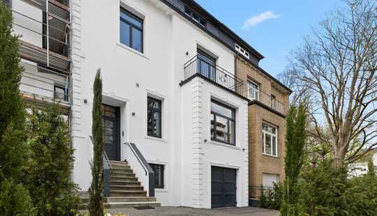 Bild von Repräsentatives Stadthaus in Winterhude - Exklusives Wohnen in Alsternähe