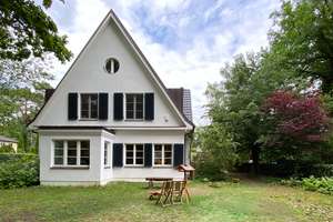 Modernisiertes Architektenhaus für Familien – naturnah, großzügig & hochwertig ausgestattet