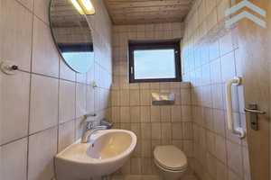 Schönes Zuhause in ruhiger Siedlung mit Einliegerwohnung, Solar, Doppel-Garage und großem Grundstück – Ostalbkreis – Vorschaubild 8