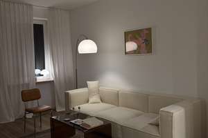 Moderne 75 m² Wohnung mit Loft-Charakter, Blick ins Grüne & Einbauküche