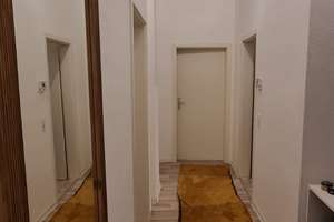 Helle 3-Zimmer Altbauwohnung mit Balkon in Pforzheim möbliert und auf Zeit – Schelmenturmstr. 9, 75175 Innenstadt, Pforzheim – Vorschaubild 7