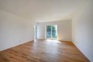 Erstbezug! Wohnen mit Stil und Raum – 9-Zimmer-Einfamilienhaus mit Wellnessbereich & Garten – Erding (Kreis) – Vorschaubild 8