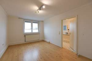 Gepflegte 3-Zimmerwohnung mit zwei Badezimmern in Cronenberg zu verkaufen! – Die vollständige Adresse der Immobilie erhältst du vom Anbieter., 42349 Cronenberg, Wuppertal – Vorschaubild 4