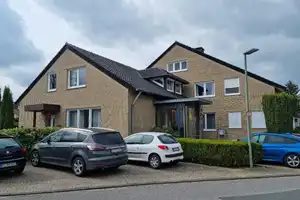 Komfortables Wohnhaus plus Renditeobjekt! – Bielefeld – Vorschaubild 2