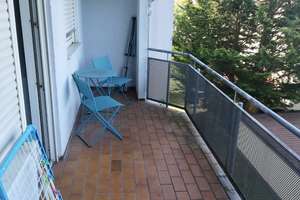 2-Zimmer-Wohnung mit Balkon, Einbauküche und Stellplatz (5 min zum Flughafen) – Bahnstraße 28a, 65451 Kelsterbach – Vorschaubild 4