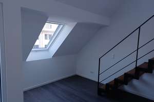 98 m² Penthouse Loft in Sülz Nähe Universität - Einbauküche - Klimaanlage - Außenstellplatz – Redwitzstraße 18, 50937 Sülz, Köln – Vorschaubild 3