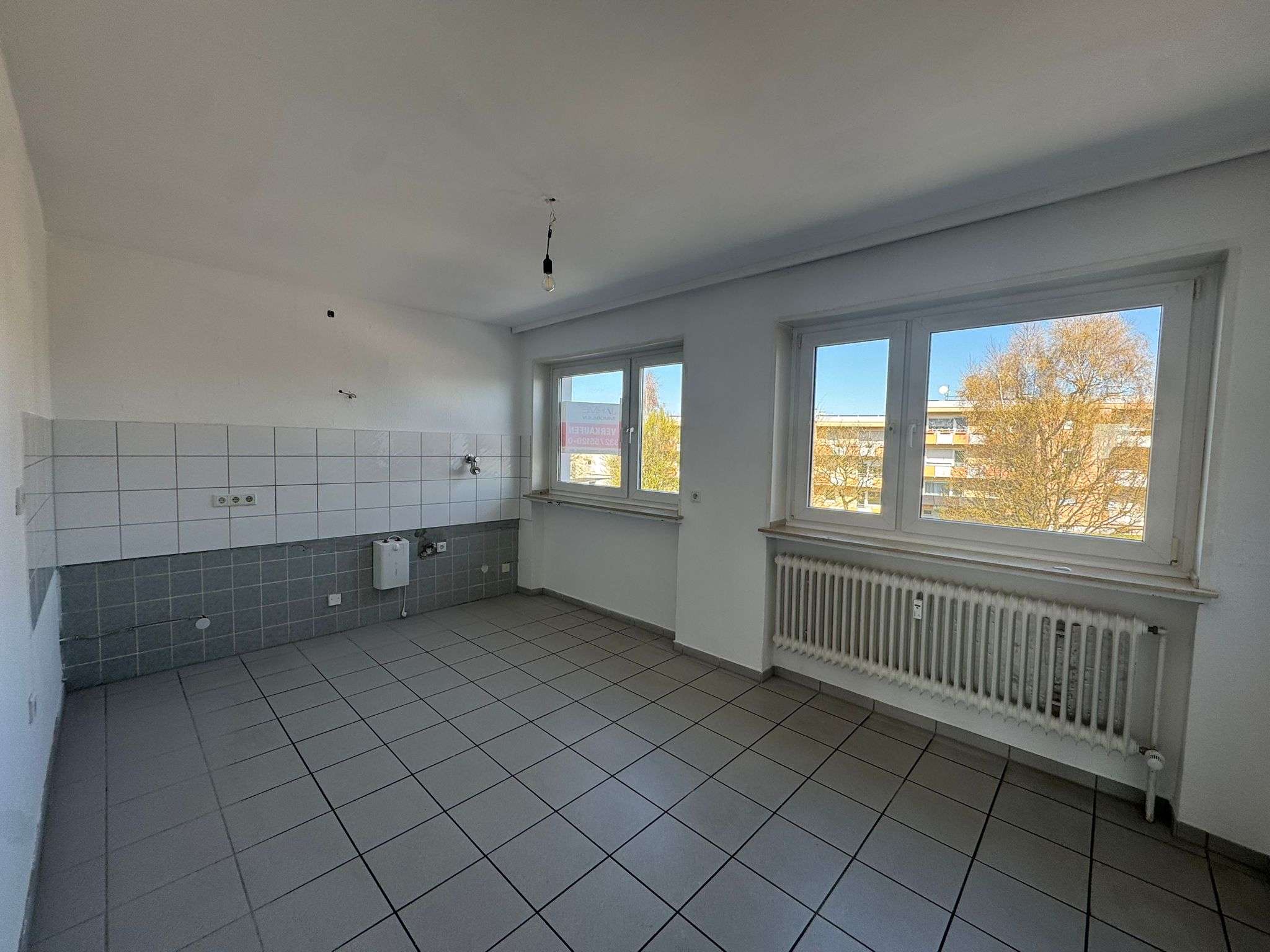 Immobilie in Ennepetal - 4,0-Zimmer-Wohnung mit Balkon und Weitsicht in Ennepetal-Voerde - Bild 1