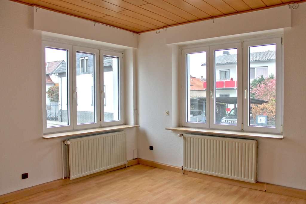 Immobilie in Seeheim-Jugenheim - Der Preis ist heiß ! 3,5 Zimmer-Wohnung in Seeheim zum sofortigen Einzug. - Bild 0