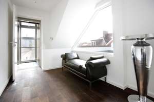 Lichtdurchflutetes Loft mit privatem Liftzugang und uneinsehbarer Dachterrasse – Die vollständige Adresse der Immobilie erhältst du vom Anbieter., 80636 Sankt Vinzenz, München – Vorschaubild 12