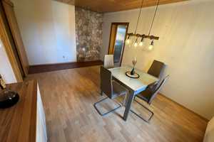 Zweifamilienhaus, Doppelgarage, großer Garten, frisch modernisiert, in Schiffweiler zum besten Preis – Neunkirchen (Kreis) – Vorschaubild 11