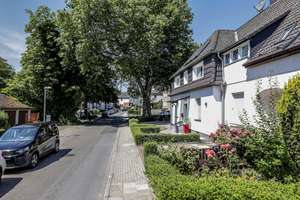 Idyllisches Reihenendhaus mit großem Garten und Potenzial in ruhiger Wohnlage von Bergerhausen  – Die vollständige Adresse der Immobilie erhältst du vom Anbieter., 45136 Bergerhausen, Essen – Vorschaubild 2