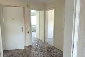 Große 4-Zimmer-Wohnung mit Balkon zu vermieten! – Gerhardstraße 30, 27576 Lehe, Bremerhaven – Vorschaubild 3