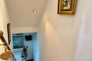 Historischer Charme trifft modernen Wohnkomfort – Altbauvilla mit grüner Oase – Die vollständige Adresse der Immobilie erhältst du vom Anbieter., 65195 Nordost, Wiesbaden – Vorschaubild 11