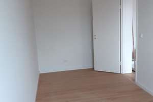 Stilvolle 2-Zimmer-Wohnung mit Balkon und Einbauküche in Hamburg – Meiendorfer Straße 25, 22145 Rahlstedt, Hamburg – Vorschaubild 4