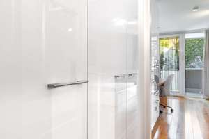 Sofort einziehen. Sofort vermieten. Sofort Rendite! Möbliertes Nockherberg-Apartment – Die vollständige Adresse der Immobilie erhältst du vom Anbieter., 81541 Obere Au, München – Vorschaubild 10