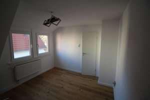 3-Familienhaus mit Einzelgarage in Stuttgart-Süd !!! Top Kapitalanlage ca. 6 % Rendite !!! – Die vollständige Adresse der Immobilie erhältst du vom Anbieter., 70199 Heslach, Stuttgart – Vorschaubild 16