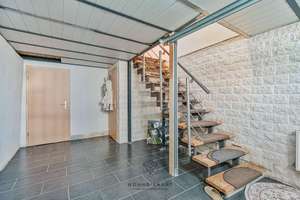 ROHDIAMANT MIT POTENZIAL: 2-Familienhaus mit angrenzender Scheune & eigenem Garten – Die vollständige Adresse der Immobilie erhältst du vom Anbieter., 71665 Vaihingen an der Enz – Vorschaubild 2