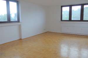 Gut geschnittene 3-Zimmerwohnung mit zwei Balkonen und Fernblick in Bonn-Poppelsdorf! – Die vollständige Adresse der Immobilie erhältst du vom Anbieter., 53115 Poppelsdorf, Bonn – Vorschaubild 3