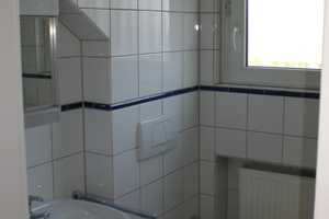 SCHÖNE DACHGESCHOSS 2. ZIM WHG IN LEVERKUSEN KÜPPERSTEG – Heinrichstr. 34, 51373 Leverkusen – Vorschaubild 4