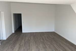 Helle top-sanierte (2025) 3 Zimmer Wohnung im gemütlichen Altbau – Die vollständige Adresse der Immobilie erhältst du vom Anbieter., 40229 Eller, Düsseldorf – Vorschaubild 3