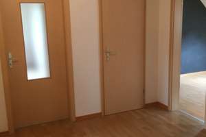 Schöne und gut geschnittene 3-Zimmer-Dachgeschosswohnung in Remscheid – Stauffenbergstraße 19, 42857 Vieringhausen, Remscheid – Vorschaubild 6
