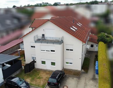 Idyllische Randlage trifft Wohnkomfort – 3,5 Zimmer mit großem Balkon