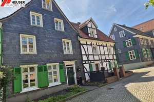Charmantes Zweifamilienhaus mit einer Gesamtfläche von 270 m² mit Garten in der Lenneper Altstadt! – Remscheid – Vorschaubild 1