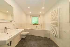 Property thumbnail 11