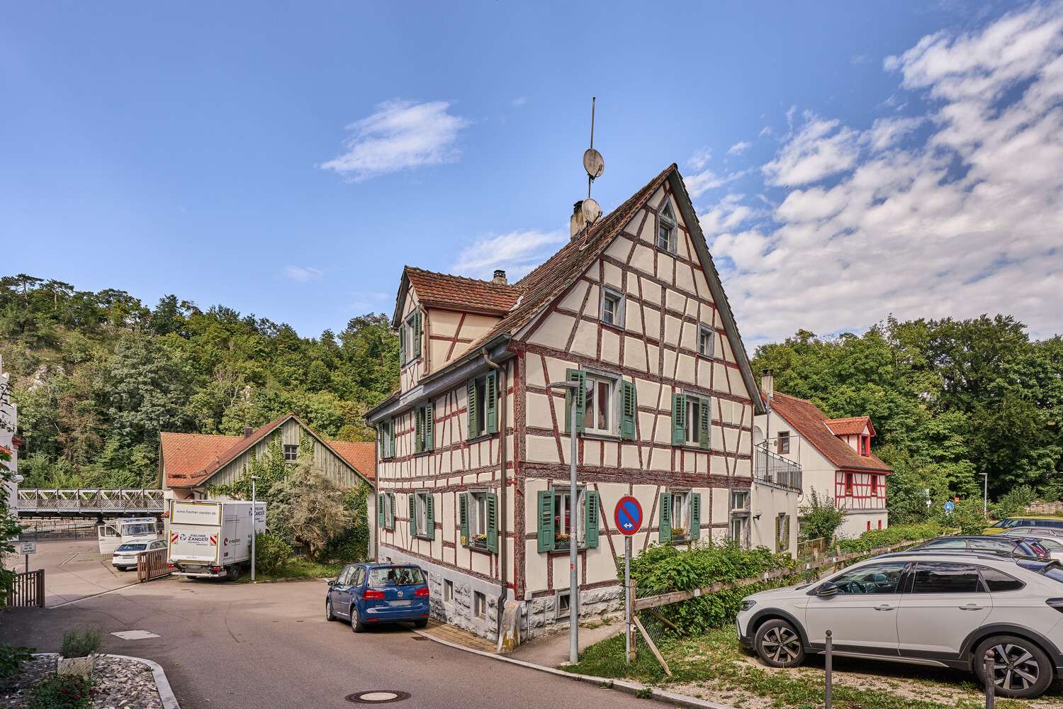 Zentral gelegenes Mehrfamilienhaus mit sechs Wohneinheiten, Sigmaringen Kreis – Bild 1