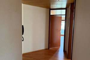 Helle 2-Zimmer-Wohnung mit großem Balkon und sofortiger Bezugsmöglichkeit – Die vollständige Adresse der Immobilie erhältst du vom Anbieter., 70439 Stammheim-Süd, Stuttgart – Vorschaubild 9