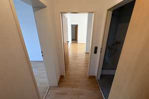 Stilvoll modernisiert: 3-Zimmer-Wohnung im Heideviertel mit 2 Balkonen – Brelinger Hof 15, 30625 Heideviertel, Hannover – Vorschaubild 5