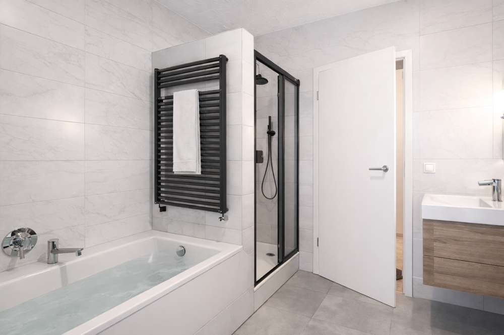 Immobilie in Burgthann - Charmantes Wohnensemble mit Potenzial – Zweifamilienhaus für Ihre individuellen Modernisierungswünsc - Bild 3