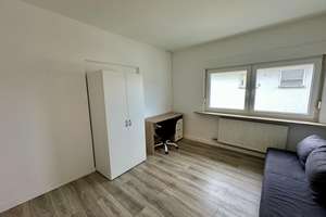 Helles möbliertes WG-Zimmer in Heilbronn-Böckingen – Blumhardtstraße 12/1, 74078 Böckingen, Heilbronn – Vorschaubild 2