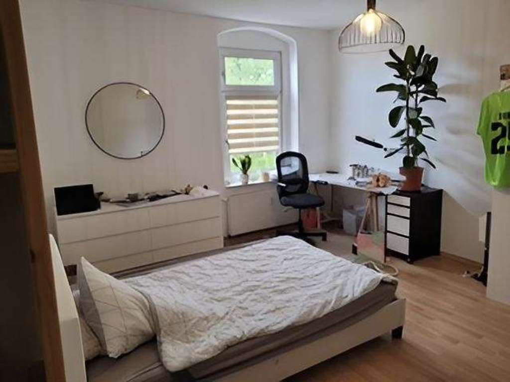 Immobilie in Frankenberg/Sachsen - Vermietete Etagenwohnung mit Balkon und einem PKW-Stellplatz in angenehm zentraler Wohnlage! - Bild 4