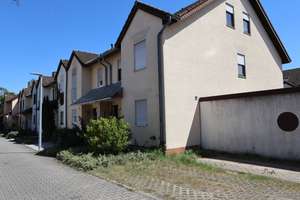Attraktives, sehr gepflegtes Reihenendhaus, Ausgebautes DG, Garage und Stellplatz. Keine Erbpacht ! – Die vollständige Adresse der Immobilie erhältst du vom Anbieter., 68219 Rheinau, Mannheim – Vorschaubild 3