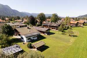 Ruhige Lage, schönes Grundstück, vielseitige Möglichkeiten – Mehrfamilienhaus in Rottach-Egern – Miesbach (Kreis) – Vorschaubild 1