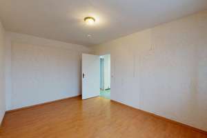 Bezugsfreie 2,5-Zimmer-Wohnung mit sonniger Loggia, Aufzug und Tiefgarage – Die vollständige Adresse der Immobilie erhältst du vom Anbieter., 13591 Staaken, Berlin – Vorschaubild 9